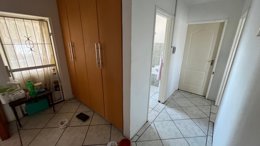 5 Bedroom Property for Sale in Wavecrest Eastern Cape